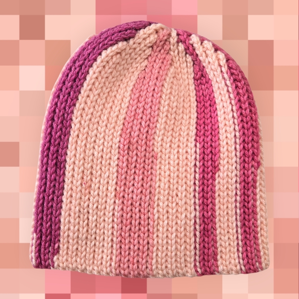 "Pinky", Knit-look 90s beanie, Handmade By Me, Hand Embroidery, Ask About Custom